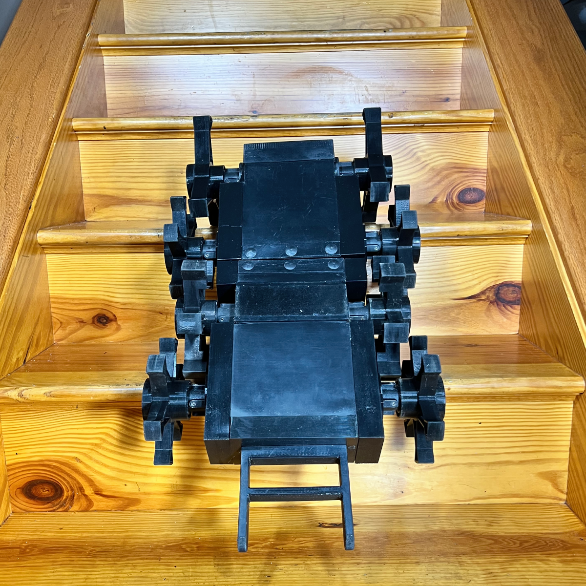 MK-8 Stair Climbing robot